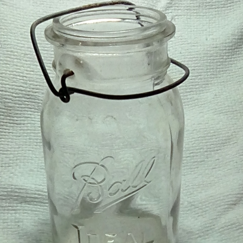Vintage Ball Ideal Bail Canning Jar